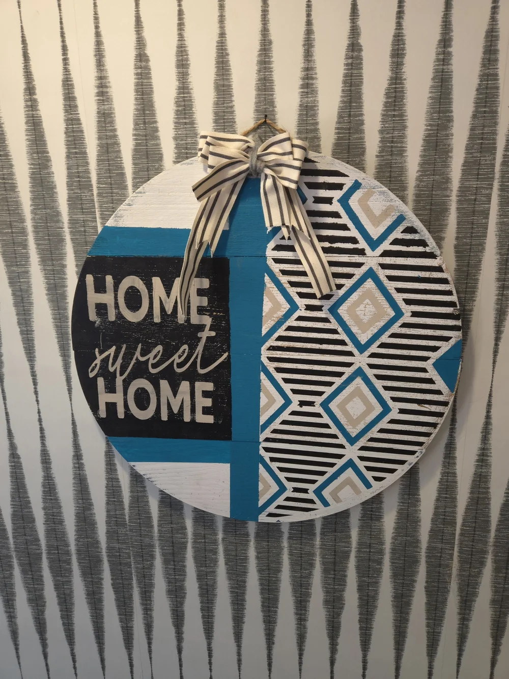 Home Sweet Home Round Wall Plaque - Blue, Black, White